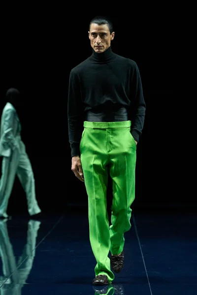 Look 52